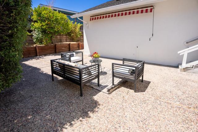 631 Park Way, Santa Cruz CA: https://media.crmls.org/mediaz/91f74734-842d-44a1-8938-58cb5911fad8.jpg