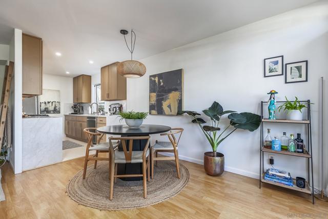 3845 Groton St, San Diego CA: https://media.crmls.org/mediaz/91f7553a-0229-4a30-bff4-3a4d7b718d9d.jpg