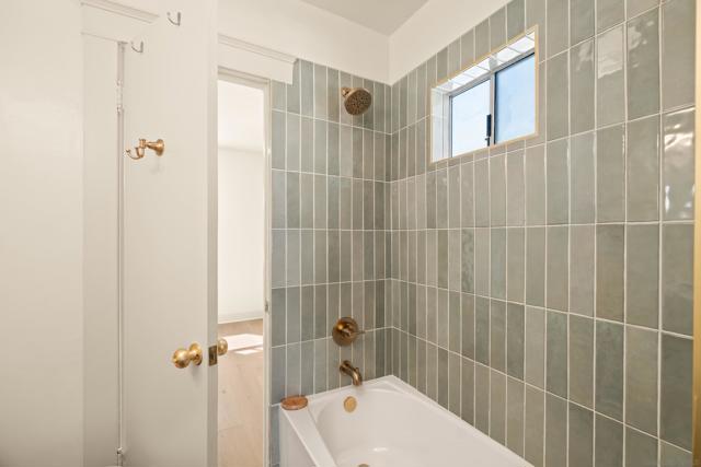 Image 70 of 75 For 4419 Mississippi St