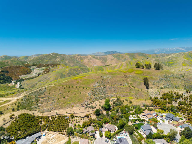 1251 Via Cielito, Ventura CA: https://media.crmls.org/mediaz/91f946ac-e978-40be-b9ba-551a17c9882e.jpg