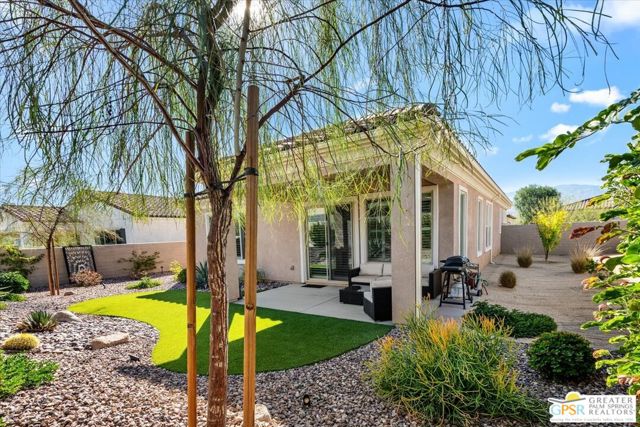 24 Cabernet, Rancho Mirage CA: https://media.crmls.org/mediaz/91f95d28-1b76-4c02-88cc-551aba152645.jpg