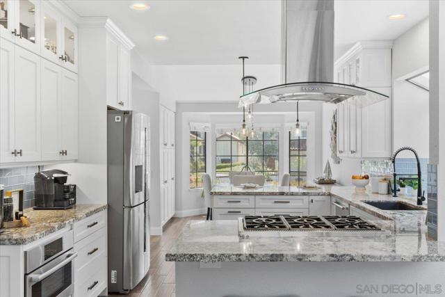 16263 Via Embeleso, San Diego CA: https://media.crmls.org/mediaz/91f960ae-158f-472a-a4e3-81e70f336c4a.jpg
