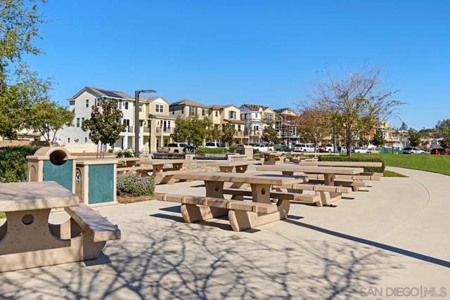 2807 California Poppy Street, Escondido CA: https://media.crmls.org/mediaz/91f9a69e-77c9-43ba-92c9-f4335e73ceb7.jpg