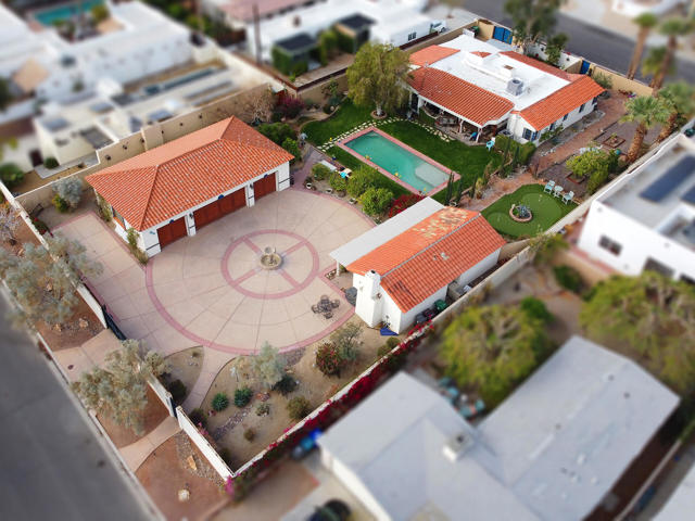52404 Avenida Rubio, La Quinta CA: https://media.crmls.org/mediaz/91faf672-afba-485d-a18c-bed9c2c099fa.jpg