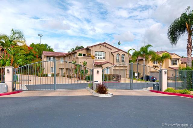 6419 Alexandri Circle, Carlsbad CA: https://media.crmls.org/mediaz/91fb57a2-5a8e-4073-b832-53c0f8f96a40.jpg