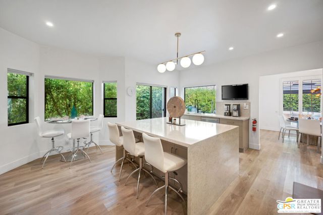 87 Magdalena Drive, Rancho Mirage CA: https://media.crmls.org/mediaz/91fb8d4e-b6ab-499a-ae6a-de9a901c7241.jpg