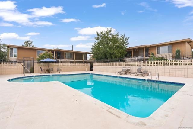 540 Oakdale Ln, El Cajon CA: https://media.crmls.org/mediaz/91fbd6fb-e057-412b-b790-782f8aa1bfc3.jpg