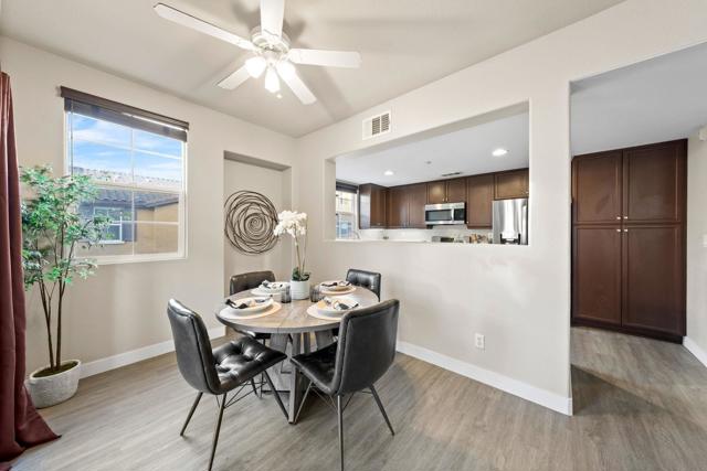 784 Portside Pl, San Diego CA: https://media.crmls.org/mediaz/91fbda04-eb5a-43e8-8a1c-a61e74d3ca23.jpg
