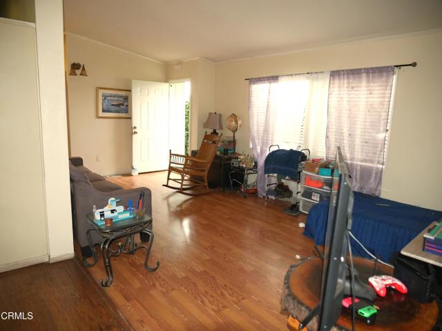 397 Hupa Street, Ventura CA: https://media.crmls.org/mediaz/91fced8e-655b-40a2-8883-6970563b4679.jpg