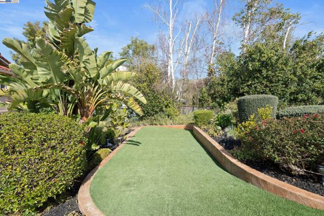 46925 Aloe Court, Fremont CA: https://media.crmls.org/mediaz/91fe0edd-3abd-45ab-b9d0-4131339201d1.jpg
