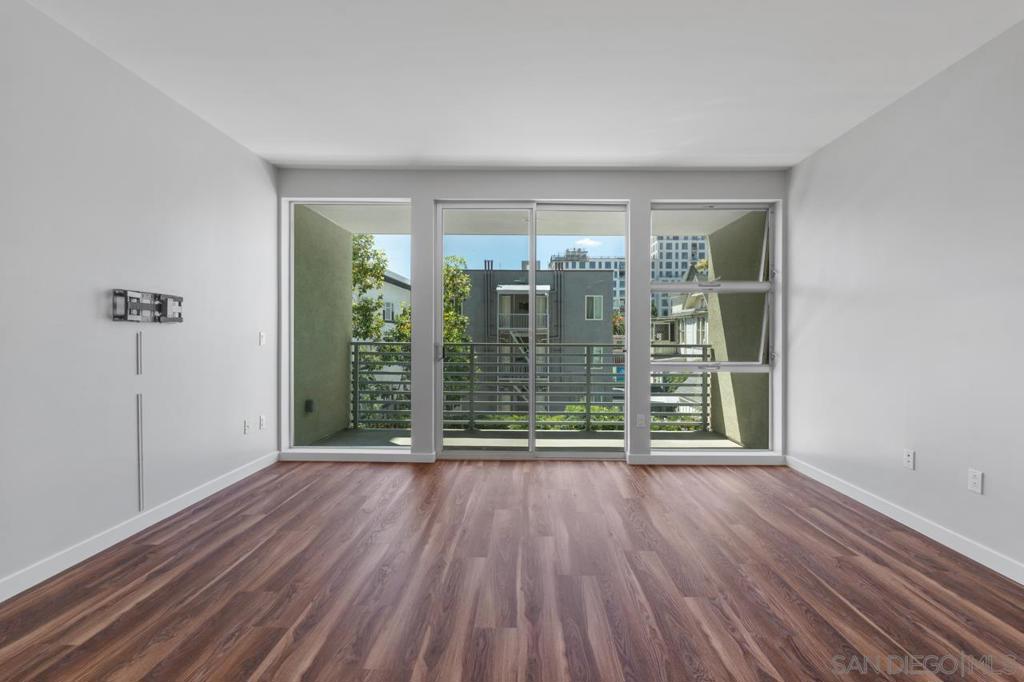 3100 6th Ave - photo 4