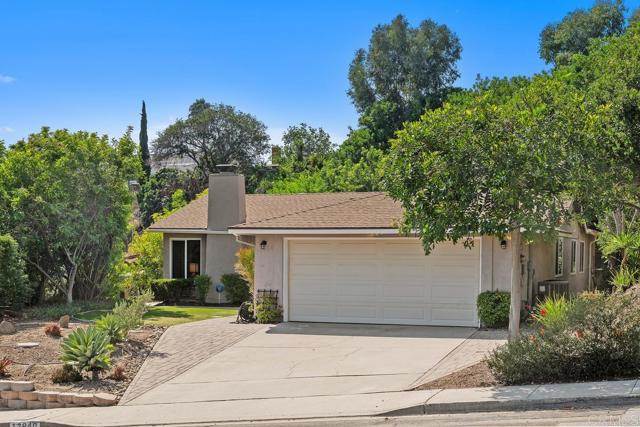 Detail Gallery Image 4 of 38 For 12940 Calle De Las Rosas, San Diego,  CA 92129 - 4 Beds | 2 Baths