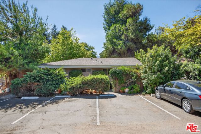 601 Grand Avenue photo 4