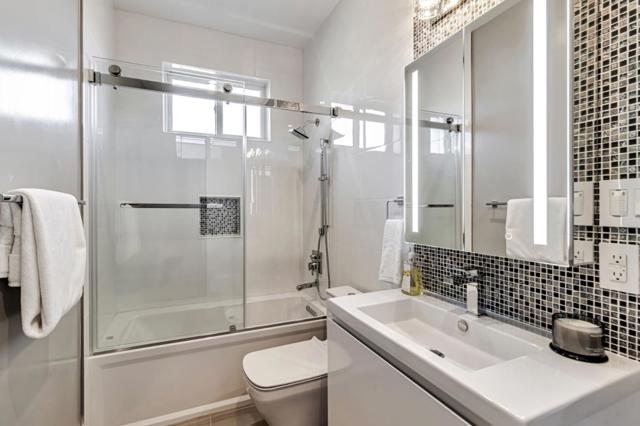 1066 Larch Avenue, Moraga CA: https://media.crmls.org/mediaz/92013b52-bca1-4b2e-815d-171d404fa6c5.jpg