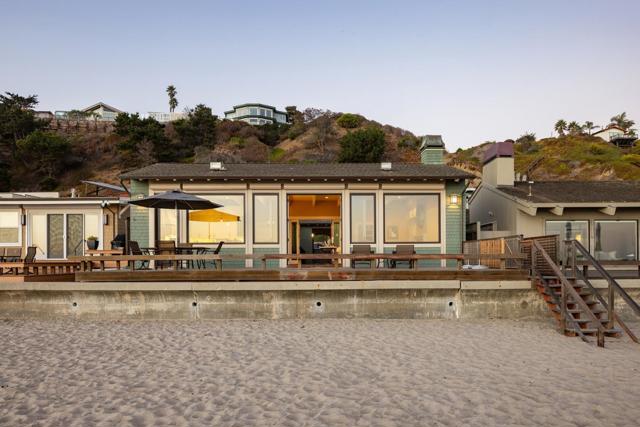 553 Beach Drive, Aptos CA: https://media.crmls.org/mediaz/9201c922-429e-4a68-87e4-b40fa69fd7aa.jpg