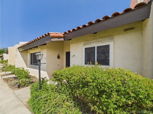 670 Bel Air Dr W, Vista CA: https://media.crmls.org/mediaz/9202736e-6a43-4183-bfe1-1378b589b383.jpg