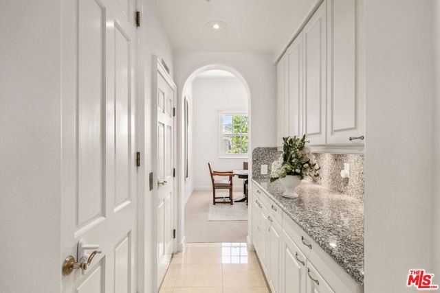 11737 Gwynne Lane, Los Angeles CA: https://media.crmls.org/mediaz/9202df47-d989-4f8d-b3f5-a01ad483b46b.jpg
