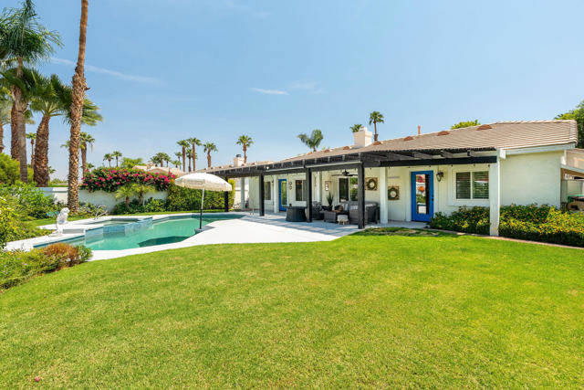 47845 Via Firenze, La Quinta CA: https://media.crmls.org/mediaz/92031329-f859-4555-9894-d9302604f42c.jpg