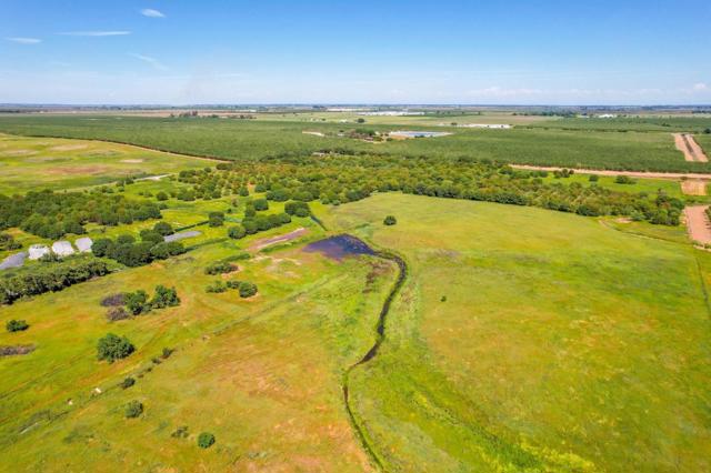27643 County Road 88, Winters CA: https://media.crmls.org/mediaz/92034b60-af1f-478a-8d41-ee3279c39d5f.jpg