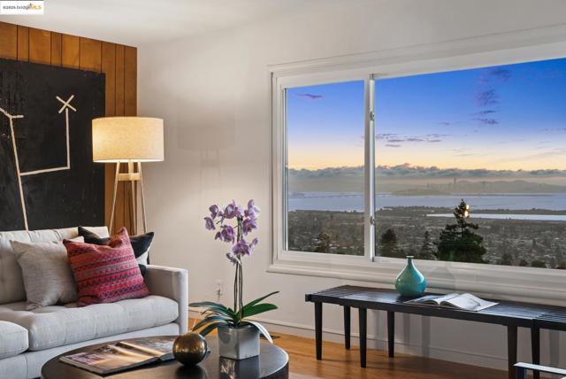 256 Cambridge Ave, Kensington CA: https://media.crmls.org/mediaz/92038e3c-35ac-4ee3-bb49-781c56ca036a.jpg