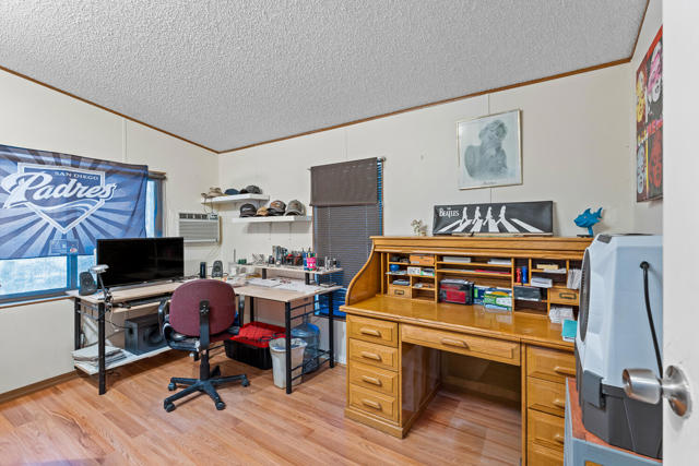 2342 Sand Jewel Avenue, Thermal CA: https://media.crmls.org/mediaz/92044529-bf23-4dbb-bd47-7d5c8efc3307.jpg