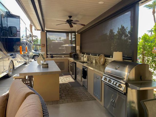 80394 Avenue 48, Indio CA: https://media.crmls.org/mediaz/9206019f-2966-4cbf-a37b-07c3c0382a86.jpg