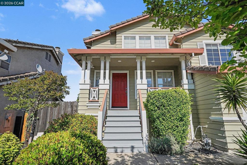 832 Steffa St