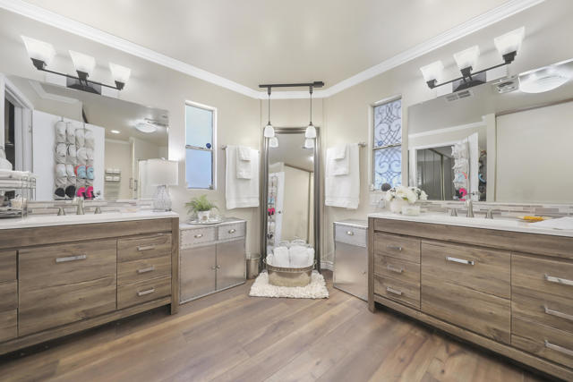 49305 Hwy 74, Palm Desert CA: https://media.crmls.org/mediaz/92069f46-ad7e-4b6e-ae46-76d2ccaa115b.jpg