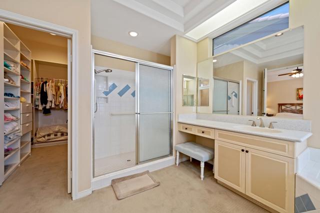 78123 Foxbrook Lane, Palm Desert CA: https://media.crmls.org/mediaz/9206a25c-816c-4b68-9609-508cbebb2370.jpg