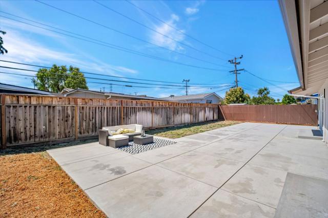 3680 Norfolk Road, Fremont CA: https://media.crmls.org/mediaz/9206d849-cd77-4a1c-9c51-aeb30f609616.jpg