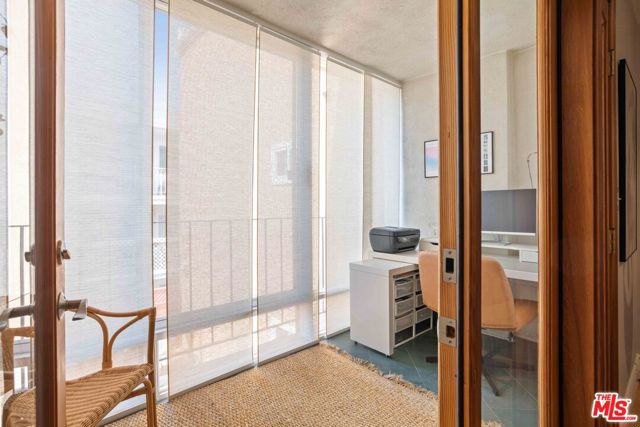 705 Westmount Drive, West Hollywood CA: https://media.crmls.org/mediaz/9206e3cb-5d54-4043-9be5-f223054ef62c.jpg