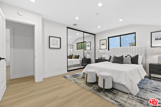 5132 Escobedo Drive, Woodland Hills CA: https://media.crmls.org/mediaz/9206ec5a-9b54-4911-bf13-eaed774916b0.jpg