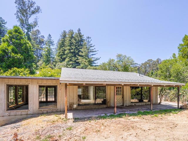 4151 Freedom Boulevard, Aptos CA: https://media.crmls.org/mediaz/92074c27-4318-47c5-838c-f327b7e8748a.jpg