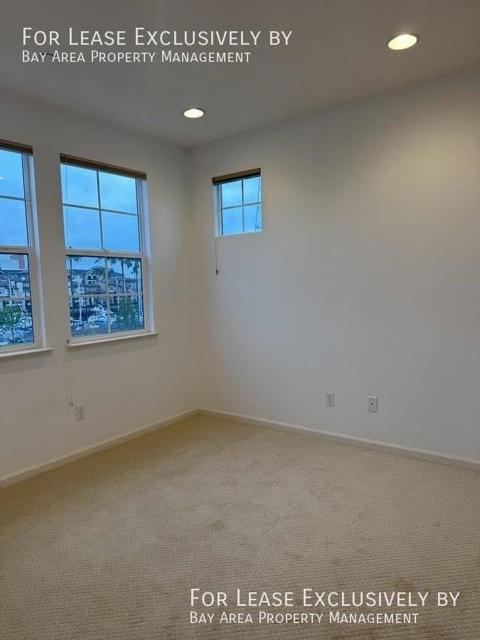 654 Sea Anchor Drive, Redwood City CA: https://media.crmls.org/mediaz/92076685-3edf-4f9b-88d7-623cbeb015ea.jpg