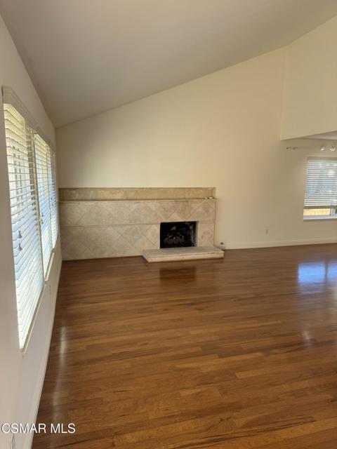 6301 Pisces Street, Agoura Hills CA: https://media.crmls.org/mediaz/92076b9d-087d-4113-aa0c-1eebc4f39be9.jpg