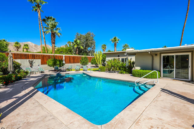 71529 Tangier Road, Rancho Mirage CA: https://media.crmls.org/mediaz/9207ad30-7452-4c2b-8412-2dd2ae299849.jpg