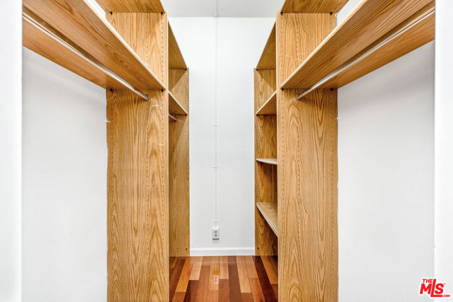 1830 Westholme Avenue, Los Angeles CA: https://media.crmls.org/mediaz/920818a6-acee-403d-9f3b-62d92b8f7520.jpg
