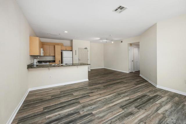 Detail Gallery Image 3 of 29 For 1501 Front St #516,  San Diego,  CA 92101 - 2 Beds | 2 Baths