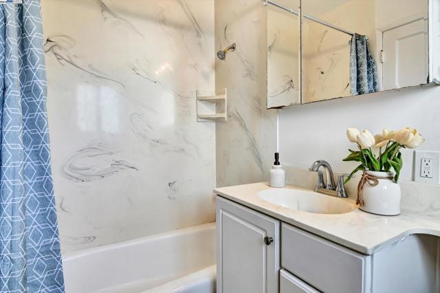 15377 Churchill St, San Leandro CA: https://media.crmls.org/mediaz/9208b9ee-ab6a-48c7-9347-99a490e976b9.jpg