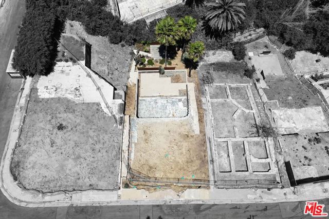 16565 Las Casas Place photo 2