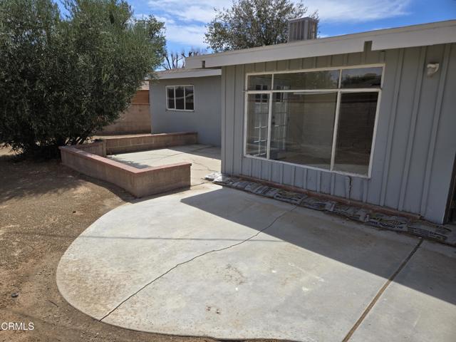 44502 2nd E Street, Lancaster CA: https://media.crmls.org/mediaz/9208e85a-6926-4b43-a03e-fa8a266fb67f.jpg