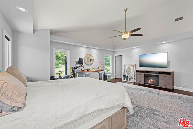 23716 Elkwood Street, West Hills CA: https://media.crmls.org/mediaz/92096aa7-0c63-4fe3-a2f1-b8b224b96861.jpg