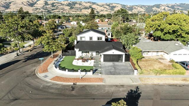 3284 Denton Way, San Jose CA: https://media.crmls.org/mediaz/920b3030-1439-49e3-b042-b2c068caa6bd.jpg