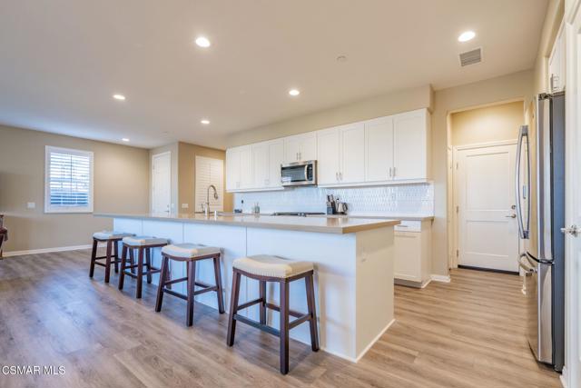 263 Morro Way, Simi Valley CA: https://media.crmls.org/mediaz/920b422d-68a1-45b3-ac1f-69a9d6275fa4.jpg