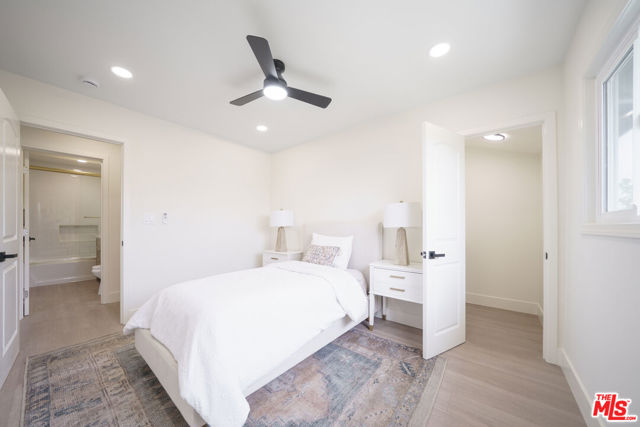 2618 Brian Avenue, Torrance CA: https://media.crmls.org/mediaz/920b534e-10c8-4ec1-be47-522a886bfa39.jpg