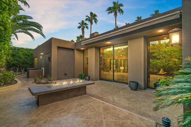 79200 Jack Rabbit Trail, La Quinta CA: https://media.crmls.org/mediaz/920caaae-17b2-4cee-a280-2a2d2124a913.jpg