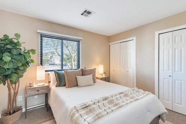 2003 N Sandra Road, Palm Springs, CA 92262