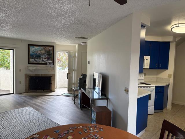 3823 Caminito Litoral, San Diego CA: https://media.crmls.org/mediaz/920d4d21-78fd-4ba4-8192-2ae9b52af05f.jpg