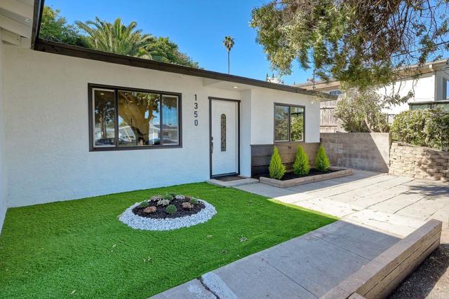 Detail Gallery Image 4 of 33 For 1350 Marabou Ln, Vista,  CA 92083 - 3 Beds | 2 Baths