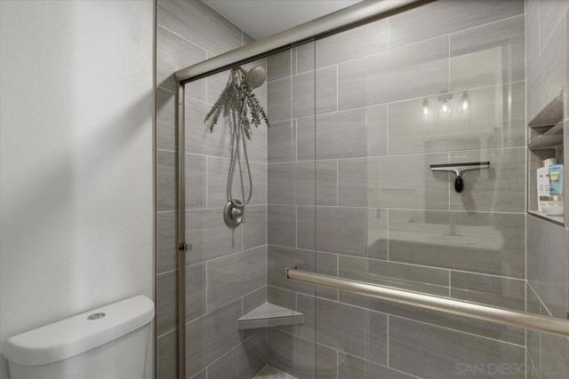 10180 Palm Glen Dr, Santee CA: https://media.crmls.org/mediaz/920e16db-8442-45f1-880e-761eab0b9af1.jpg